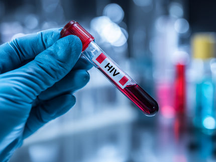 Antibody discovered that blocks almost all known HIV variants in neutralization assays